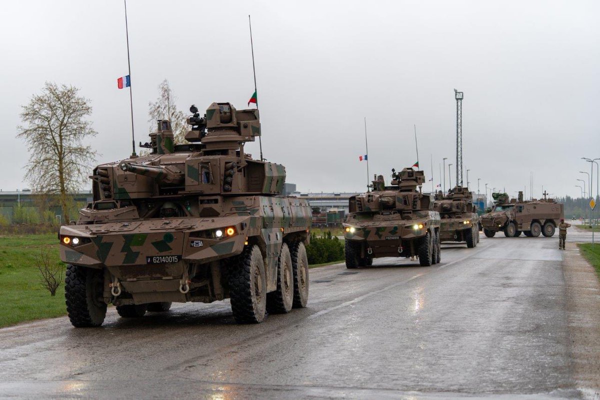 EtatMajorFR's tweet image. La France déploie ses nouveaux blindés de pointe "Jaguar" en Estonie 🇪🇪 lors de l'exercice #Springstorm.
👉 Signe de l'engagement des forces 🇫🇷 à protéger et défendre le flanc est de l'#OTAN.