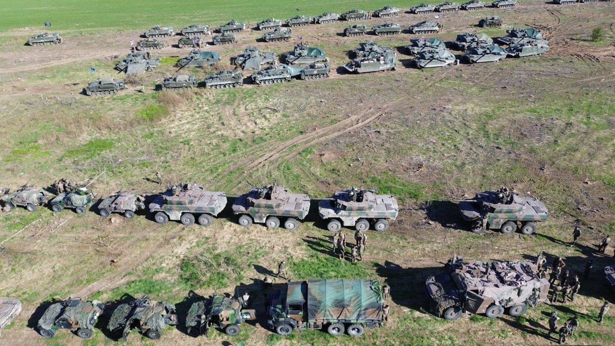 EtatMajorFR's tweet image. La France déploie ses nouveaux blindés de pointe "Jaguar" en Estonie 🇪🇪 lors de l'exercice #Springstorm.
👉 Signe de l'engagement des forces 🇫🇷 à protéger et défendre le flanc est de l'#OTAN.