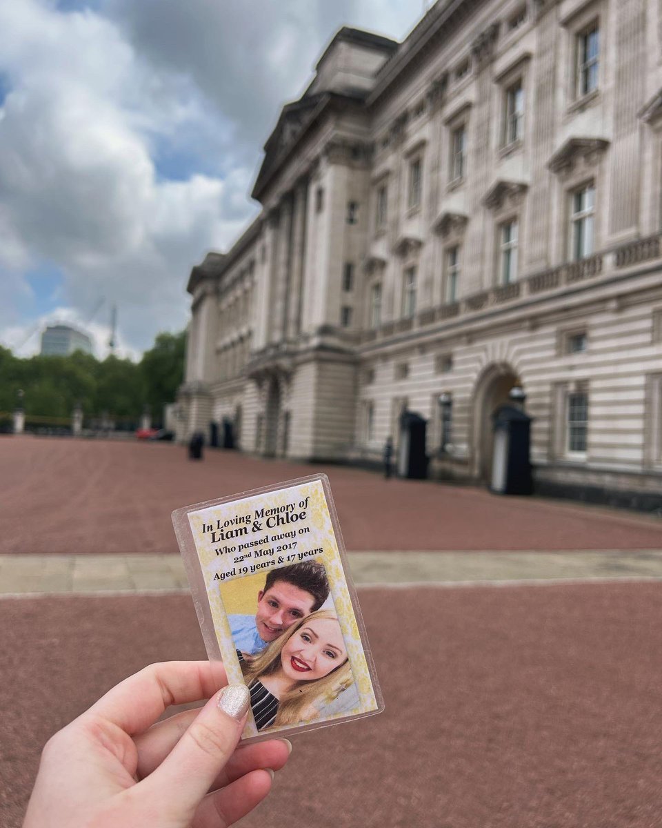 7 years since I hugged you for the last time. I will carry you with me for the rest of my life, especially on big events like today. 
We went to Buckingham Palace kid