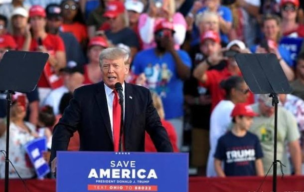 Trump Leading | 🇺🇸 | Latest polls and ratings places former US President Donald Trump right on top. Trump is getting big support in most parts of America, with all other Presidential candidates trailing behind him.
