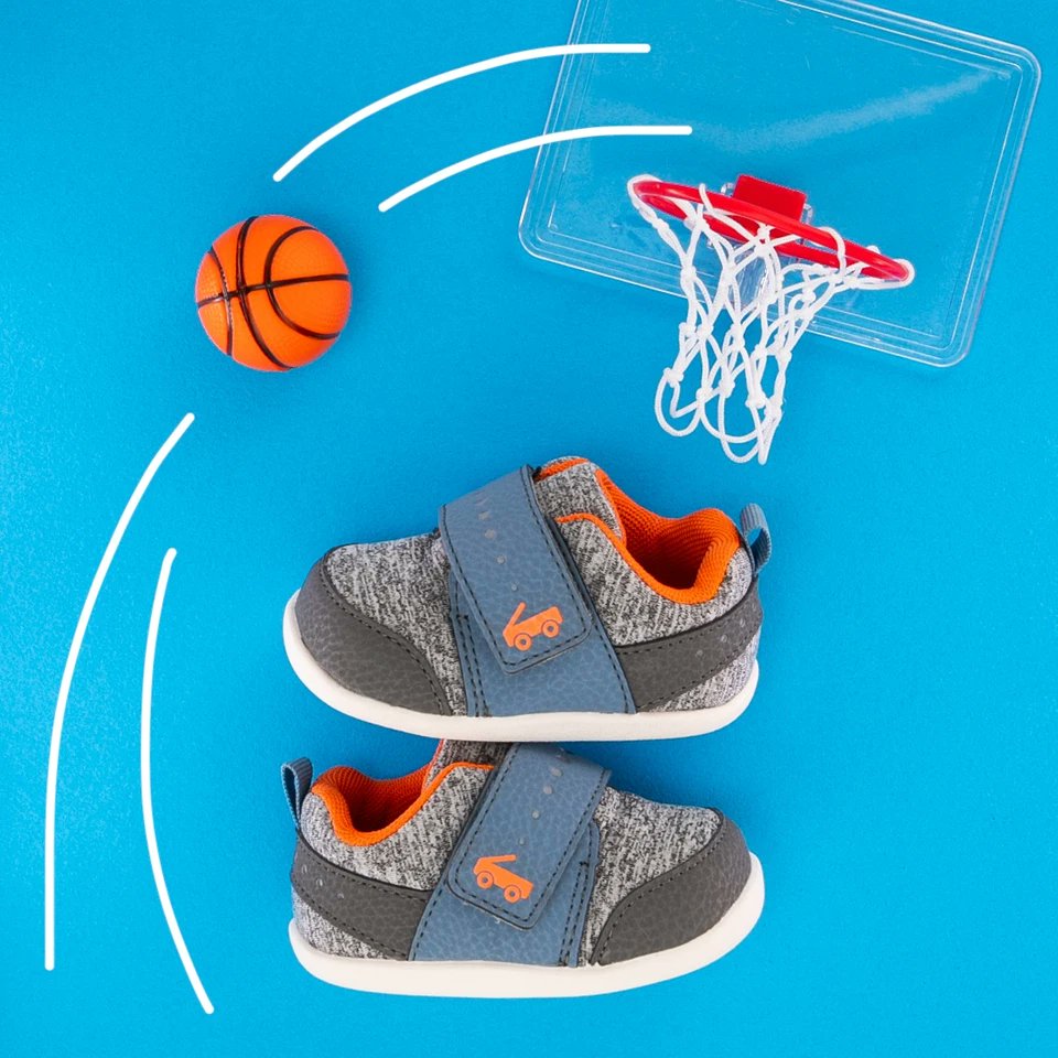 Make every first step a SLAM DUNK 🏀 with 20% off First Walkers TODAY ONLY! Perfect for little ones just learning to walk, these will score major points in comfort & style. Code FIRSTWALKER20 bit.ly/42QwD8o Ends 5/14/23 at 11:59 p.m. PDT⁠ #seekairun #kidssale