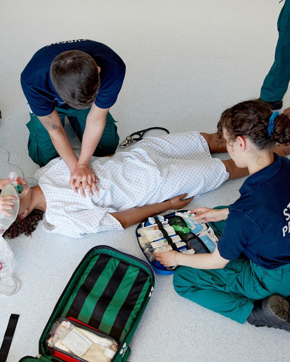 UniKeelePara's tweet photo. Keele’s student paramedics undertake a range of Learning and teaching opportunities which includes clinical simulation in our excellent facilities at the Royal Stoke University Hospital Clinical Education Centre and main campus! https://t.co/JHCTB3ACKw