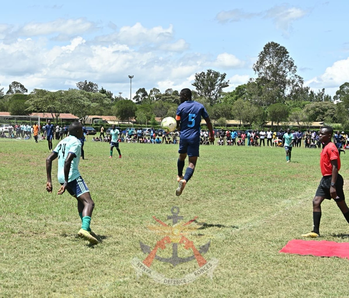 Moi Air Base Football team emerged champions of the Chief of Defence Forces Football Challenge Cup 2024 after beating Kahawa Garrison team to a solitary goal on extra time at the 81 Tank Battalion at Lanet, Nakuru County.
bit.ly/3JZeRXT