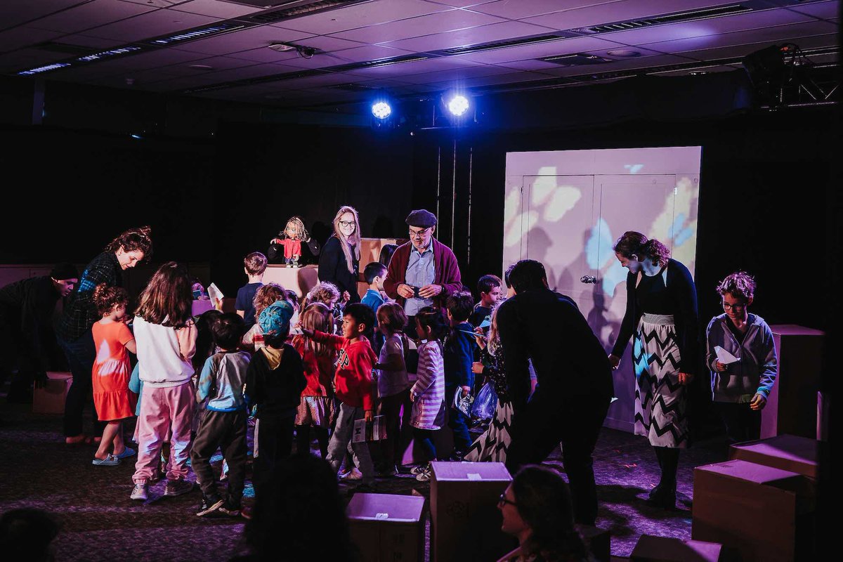 The heartwarming intergenerational story of Learning &amp; Forgetting by <a href="/PHTheatre/">Presentation House Theatre</a>.

We have one day left of Ottawa Children’s Festival! May 14th is your last chance to catch these award winning performances at Lebreton Flats, the Canadian War Museum &amp; Arts Court. 

📷: <a href="/curtisperry/">Curtis Perry</a>