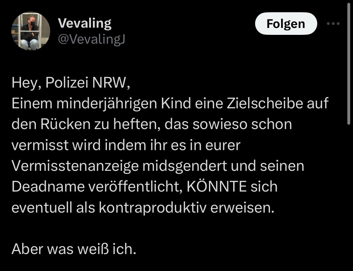 Ein Kind wird vermisst im Raum #Bonn.

#Woke Spinner wollen nach einem Jungen suchen, obwohl es sich um ein Mädchen handelt.

Das Mädchen heißt #EMMA.
Sie suchen nach #LIAM.

Wokeness und Genderkrams sind brandgefährlich!

Bild 1: woker TRA-Mist
Bild 2: korrekter Aufruf der…