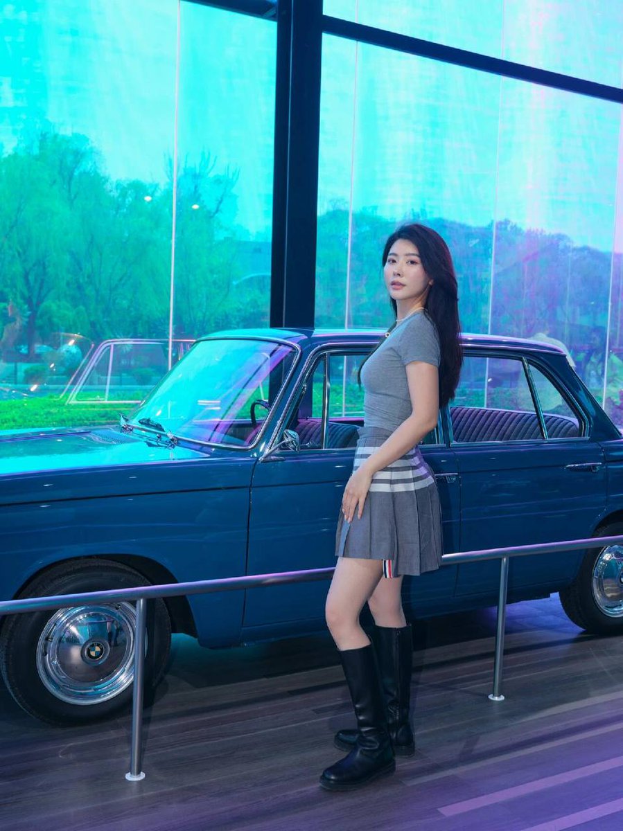 ChannelVID's tweet image. I like the night. Without the dark, we'd never see the stars.