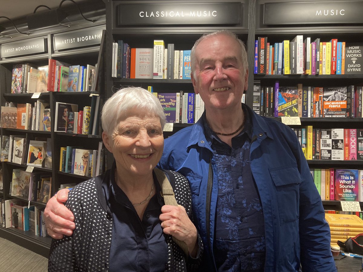 Thank you @WalkerBooksUK and @davidjalmond for a beautiful launch of the utterly sublime Puppet. As always David was profound, funny, hopeful and a true inspiration! So many lovely chats and even vegan cupcakes! ❤️