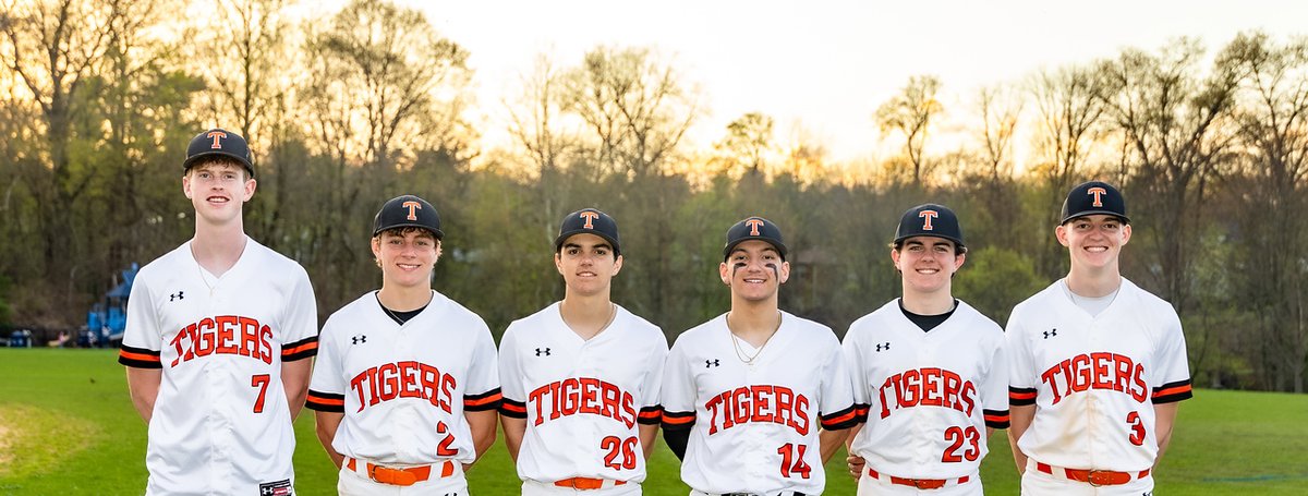Tuckahoe Baseball (@tuck_baseball) on Twitter photo Game Day !
🆚Edgemont HS
⏰4:30
📍 Iona University
👨🎓 Senior Day
Congratulations to our 6 senior baseball players !
<a href="/TuckahoeTiger/">Tuckahoe Tigers</a> Game Day !
🆚Edgemont HS
⏰4:30
📍 Iona University
👨🎓 Senior Day
Congratulations to our 6 senior baseball players !
<a href="/TuckahoeTiger/">Tuckahoe Tigers</a>