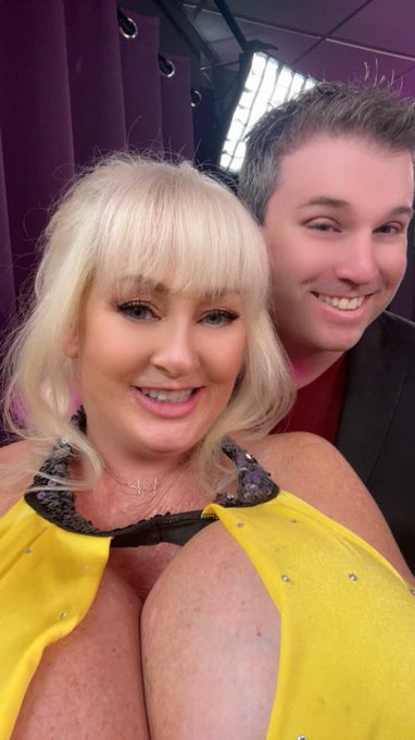 I finally freed up some time yesterday to do @TheBoobHound podcast interview series. Not quite sure when<a class="tags" href="/tag/theboobhound">@theboobhound</a><a href="/tag/bigboobs"class="tags"><span>#bigboobs</span></a>