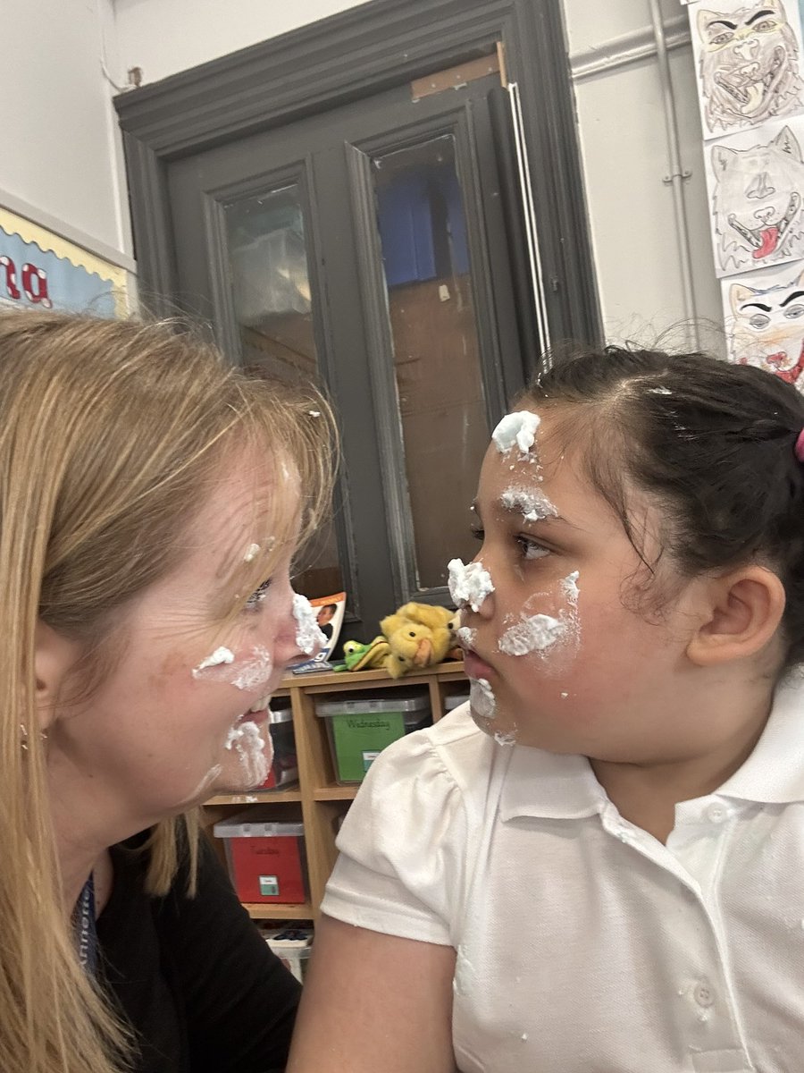 When sensory number leads to such calm and gentle interactions 🥰 #relationships #AllLearnersAllAchieving #Allbehaviouriscommunication