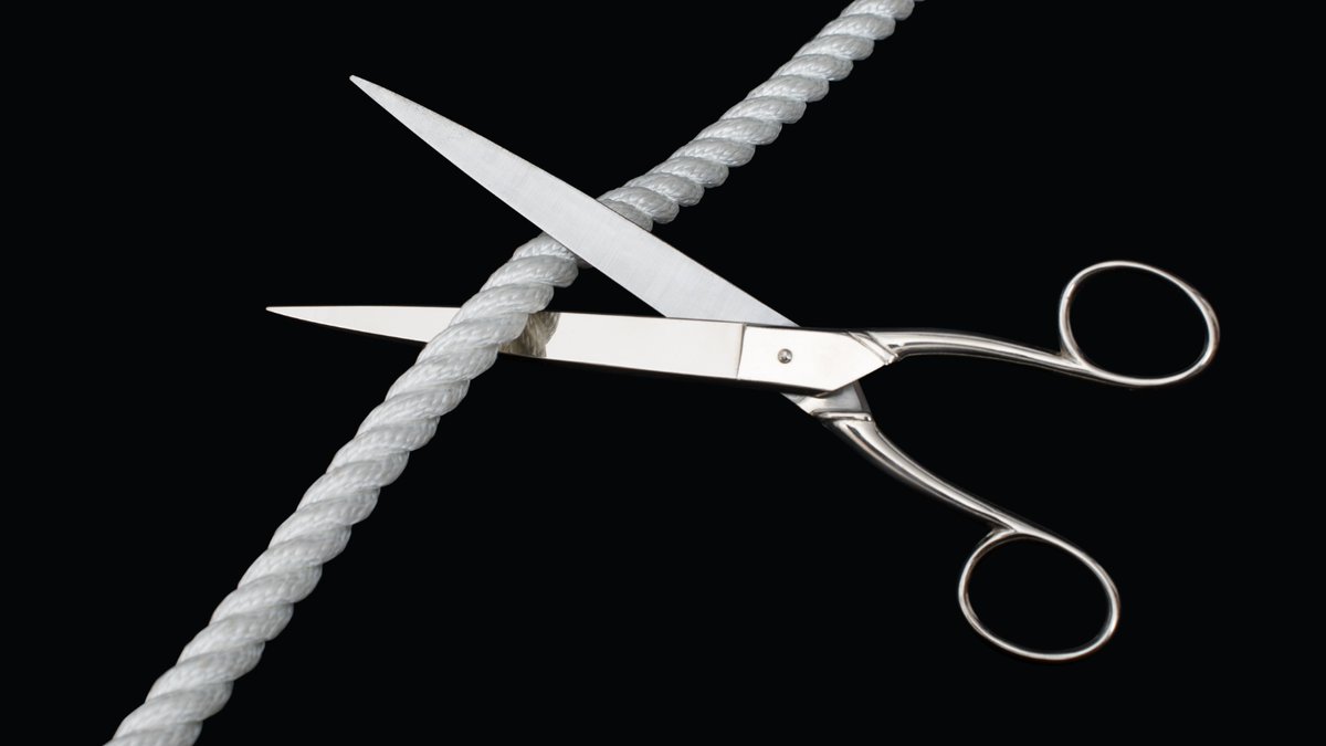 'Silicon Valley solía recompensar la innovación: ahora se esfuerza por sabotearla'🔺Interesante artículo de Adam Rogers en <a href="/BIEspana/">Business Insider España</a>, sobre "nuevas y sutiles formas en que los gigantes tecnológicos están cerrando el paso a la competencia e innovación"
📌 businessinsider.es/silicon-valley…