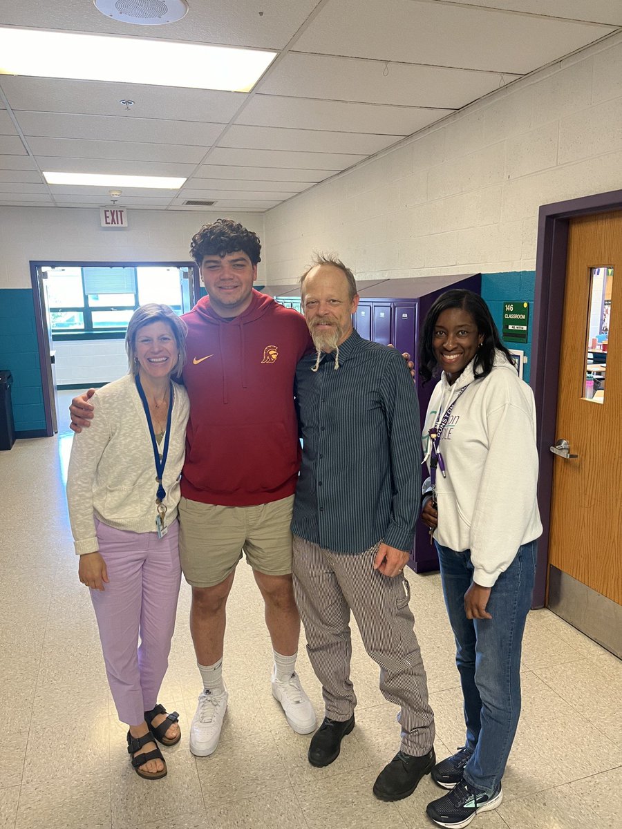 Big shoutout to GMS alumnus and @uscfb defensive lineman Elijah Hughes for taking the time to show love and support to our student athletes and staff! 🙌 #Grateful