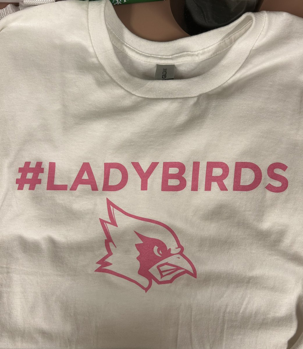 Thank you to all those that came out to support your #LadyBirds @SBAtoday! Special shout out to #StudentAthleticCouncil for putting on the event! Our senior girls soccer team won 6-1, to continue their strong start to the season!