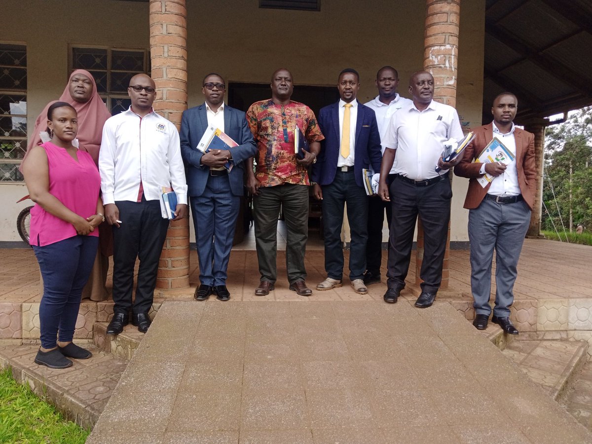 KabaleDistrict's tweet photo. Our District Census Advocacy committee, convened today to get an update on the progress of the census enumeration exercise in the district.
We have 5 days of counting remaining.

#Census2024- It Matters to be Counted. https://t.co/wlzgG8IHgr