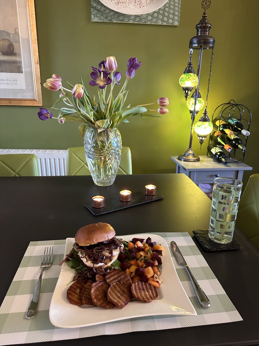 #TonightsDinner #NoMeatMonday Mozzarella burger with grilled flat mushroom and fried red onions with balsamic, with sautéed scalloped potato, and beetroot, apricot, walnut and mint salad in cider vinegar on mixed leaves. And water - early start AM!