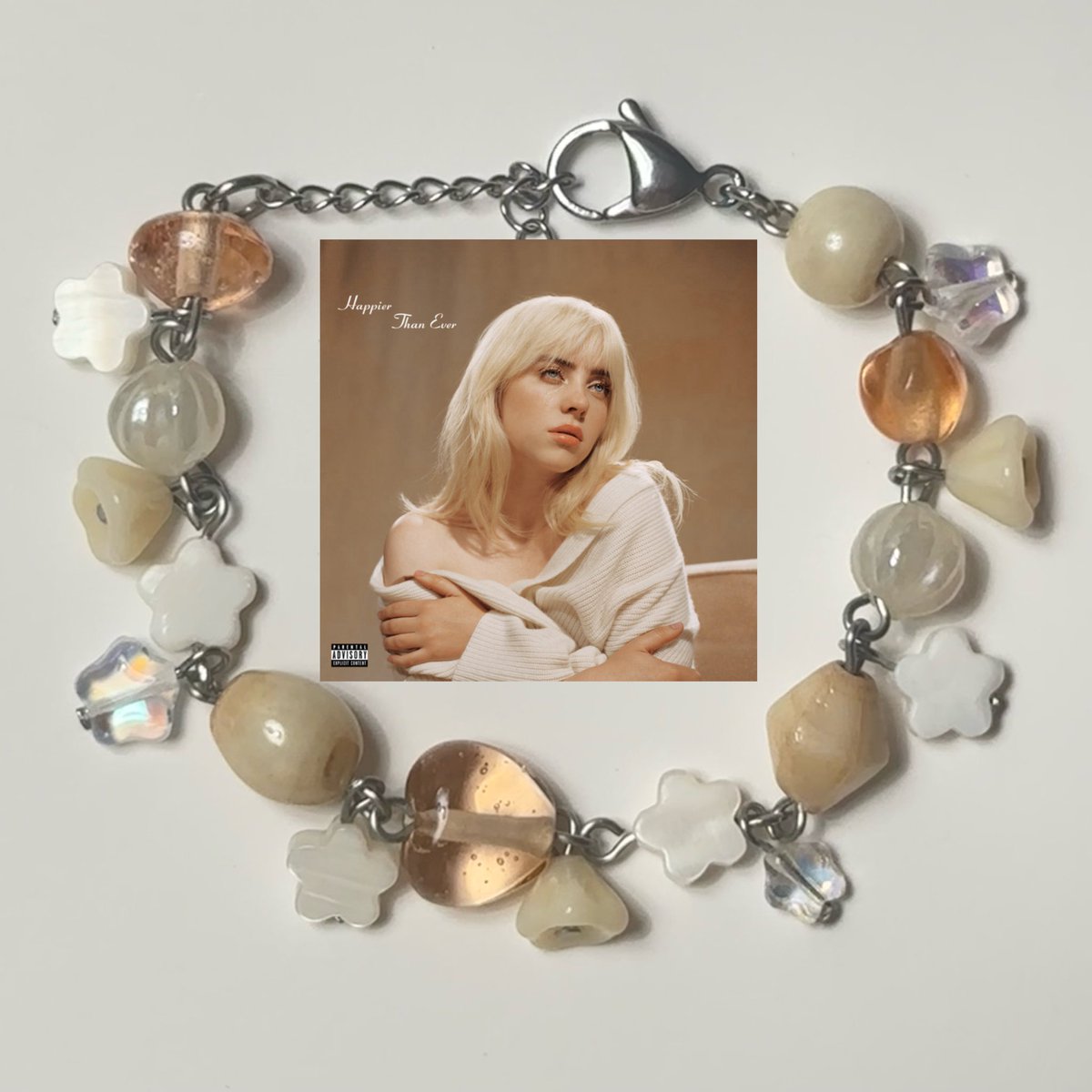 braceletladyy's tweet photo. giveaway!! 

3 winners will win a $5-$25 giftcard to my shop to be used in my next drop ✨

to enter:
-follow me + rt!
-rt my pinned tweet!

will end on the same day as the drop, 5/26! :)

https://t.co/S1gNDK71Ij https://t.co/TRtV6tLdMI