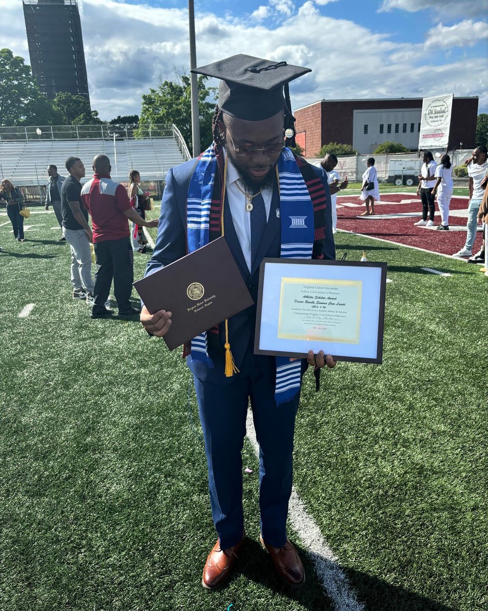 HoodieCari15's tweet image. Believe In Yourself™️, Take Risks🤧, Trust In My Lord And Savior 🙏🏾 Everything Will Work it's Self out💙🤝🏾 
#MBALOADING………