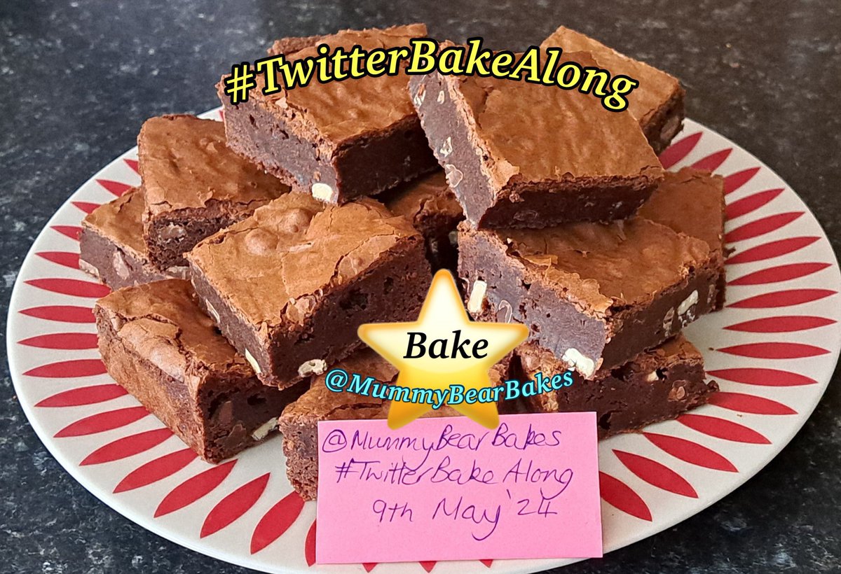 A big thank you to all the bakers sharing their #teamblondies / #teambrownies bakes for last weeks #twitterbakealong challenge ❤️our ⭐️baker is @mummybearbakes 🥳🥳🥳