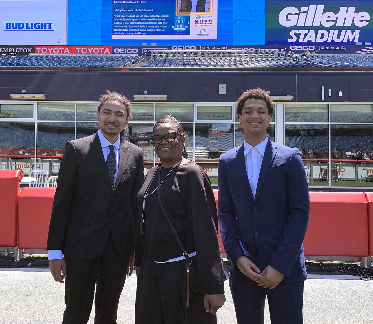 Congratulations to BGCD's 2024 Youth of the Year Joel T. who represented our Club in the 2024 Massachusetts Youth of the Year competition held at Gillette Stadium! 💙 Joel was one of 34 candidates who attended this special event with other finalists across Mass.  #WeAreDorchester
