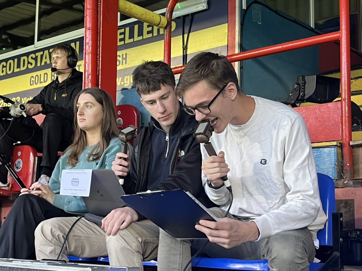 Our commentators Jamie and @OllyHoward17 are providing all the updates on the action! On-youtube.com/live/2lT9QPPUg…