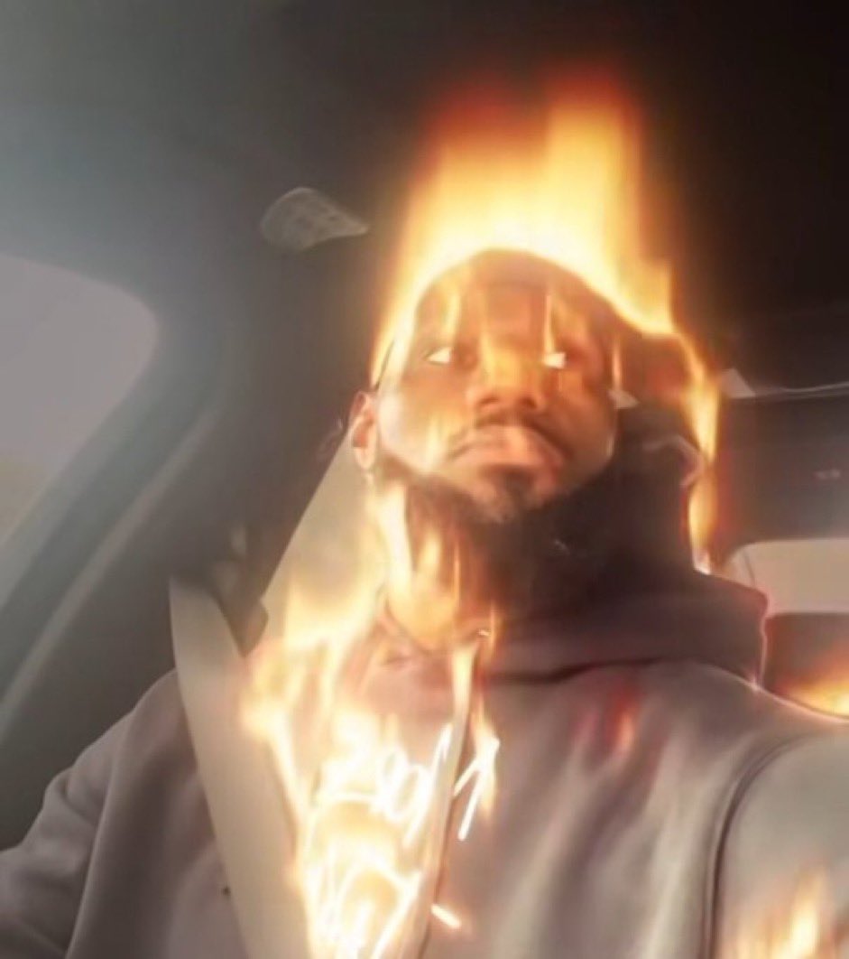 BREAKING:
LeBron James has reportedly hit a streak in Fortnite festival and activates his aura.
