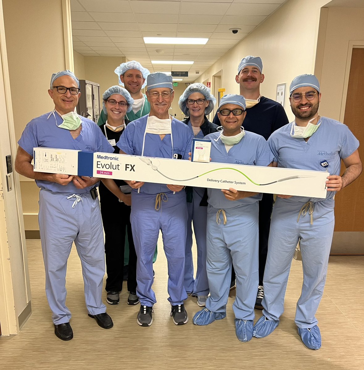 Our team performed one of the first TAVRs using the new Evolut FX + system this morning @SachinGoelMD @MReardon19 and Neal Kleiman @HMethodistCV @WilliamZoghbi @NadeenFaza @SLittleMD #Cardiology #CardioTwitter