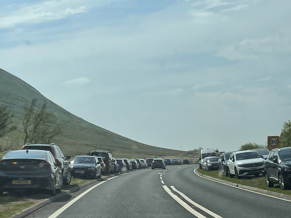 Might need to improve the #busservice sometime soon. Sunny weekend in the #breconbeacons - ‘let’s go climb #penyfan said ‘half the world’. #wales #midwales #sunshine #bluesky #mountains #shuttlebus #transportlinks