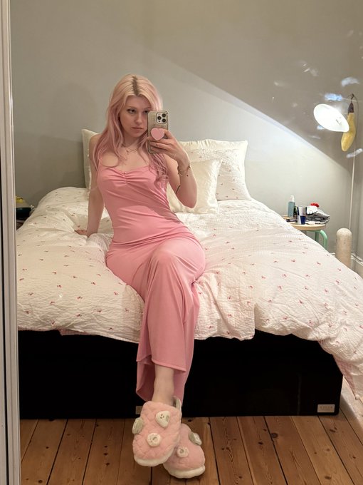 Have you missed me..? https://t.co/mktdgKwPc9