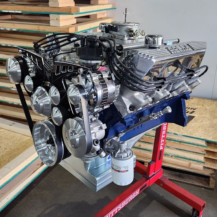 @prestigemotorsportsinc doing what they do best and showing off yet another SWEET engine build!! This 427 ci motor shows off our Edelbrock heads, intake, and throttle body Thanks for sharing!! #edelbrock #edelbrockperformance #racing #builtinusa #performance #autoracing #gofast