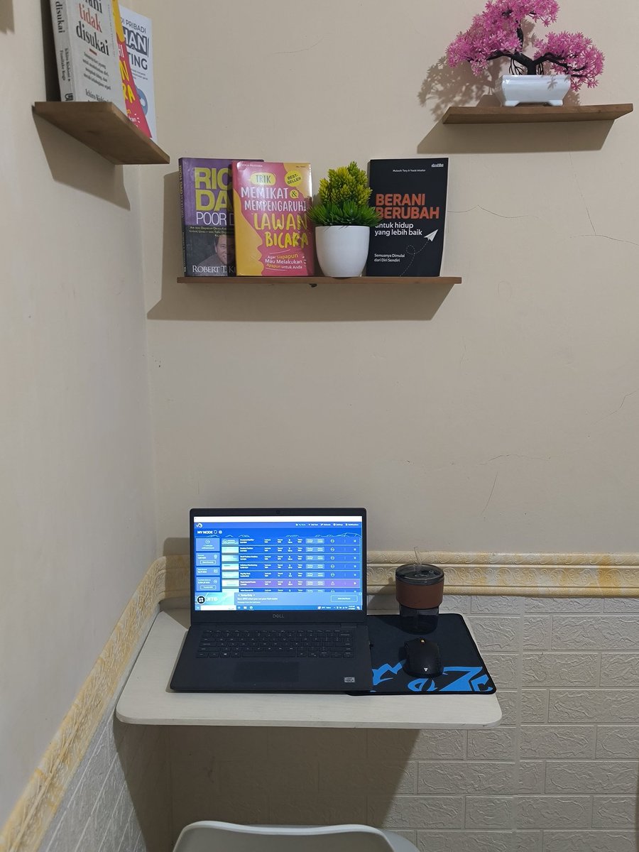 This is My $Koii Node Cribs. don't look the other way just look at my screen display even though it will be visible too xD 

"I use this laptop as much as possible"

<a href="/KoiiFoundation/">Koii 🎏</a> #KoiiNodeCribs