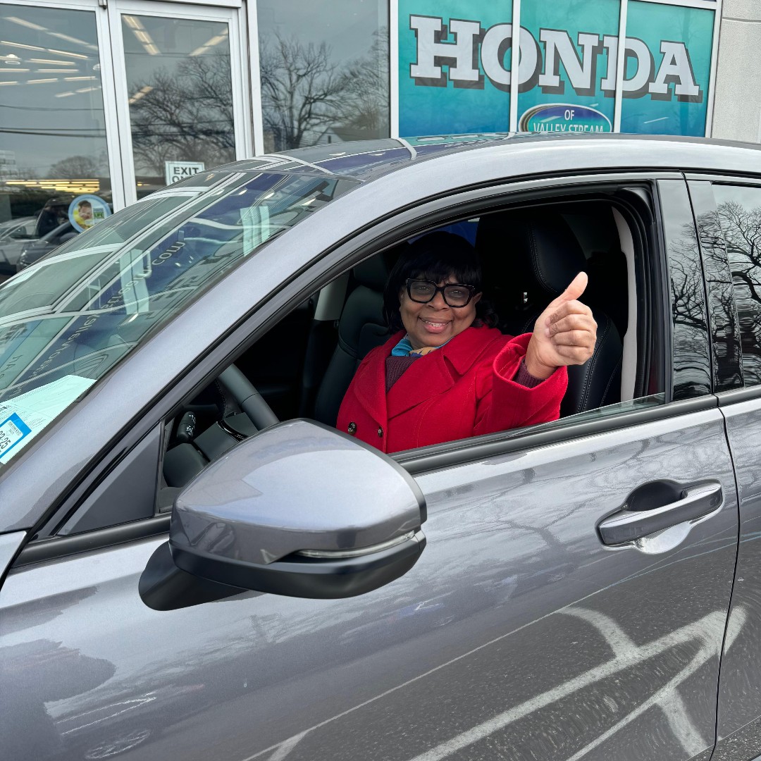 Everyone congratulate Joanne on their new Honda HR-V EX-L from Nataly!😁👍 #NewCar #HondaHRV #NewWheels