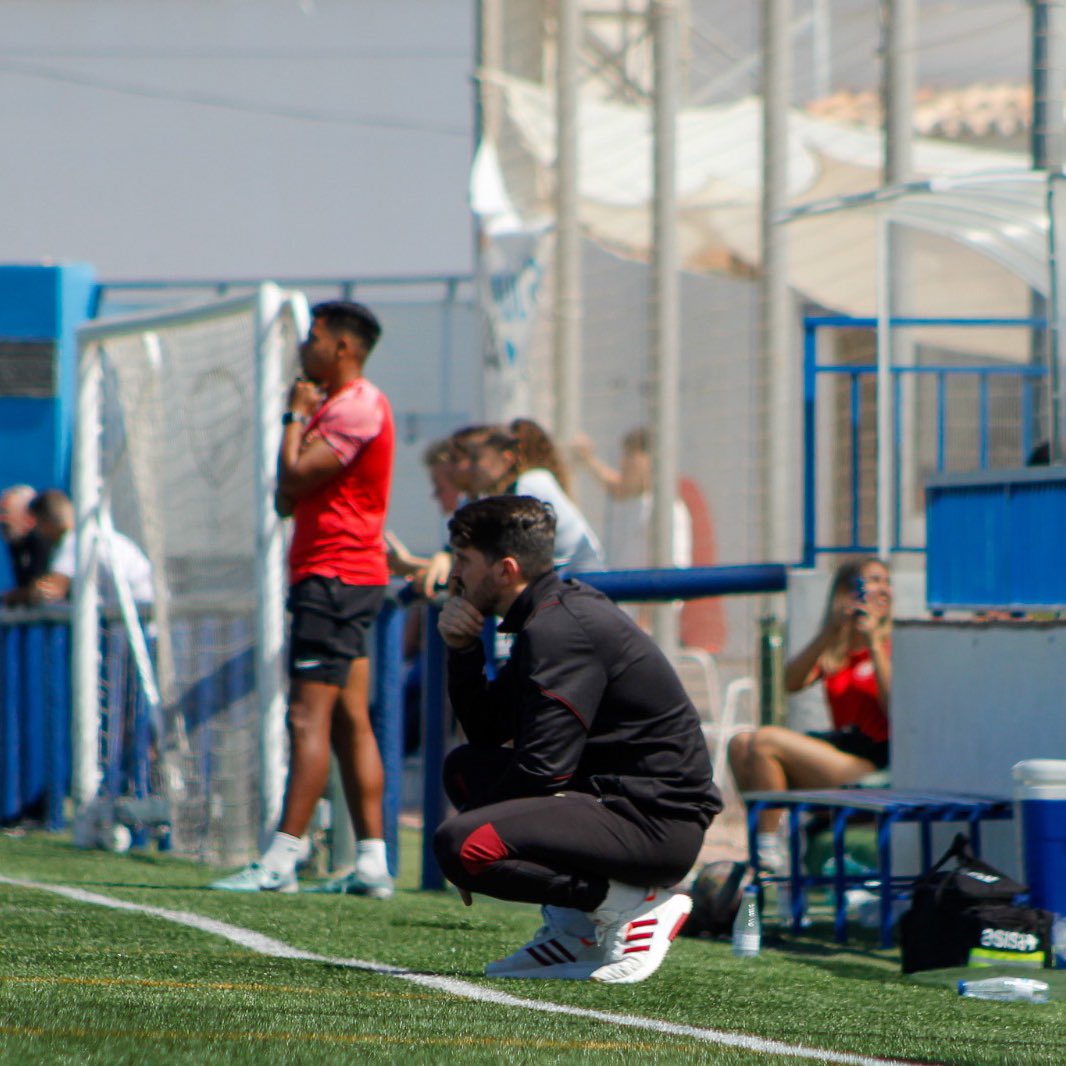 ⚽️👨‍🏫 ¡Feliz #DiaMundialdelEntrenador! @IvanPernia9