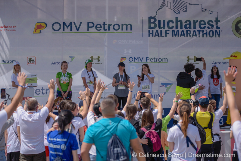 Runners unite! 🏃‍♂️💨 Bucharest Half Marathon brings together the best athletes
dreamstime.com/bucharest-roma…
#BucharestHalfMarathon #RunningCommunity #AthleticFeats #Endurance #FitnessGoals