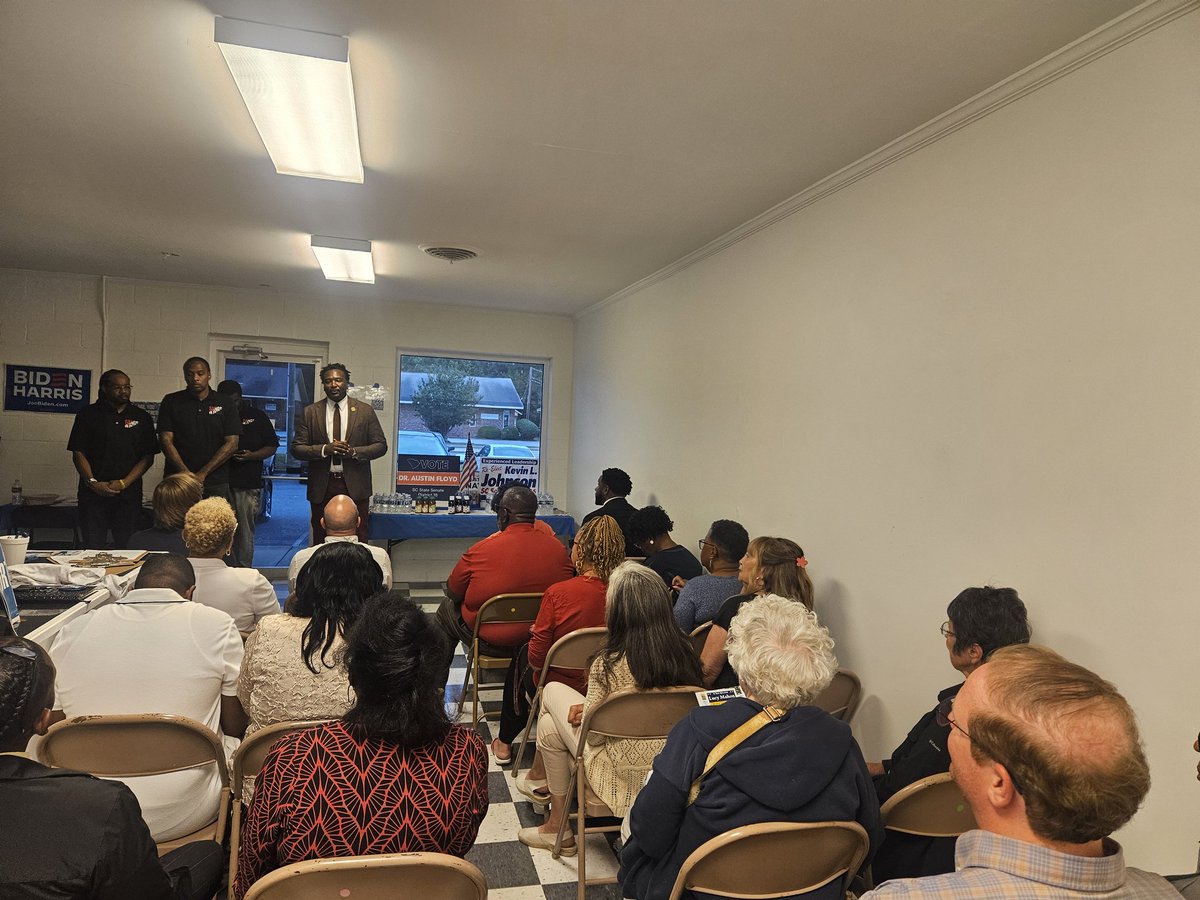 Second tour stop in Sumter was another success! Thank you Miss Barbara Bowman for helping to organize this Community Check-in and candidate forum. Next stop is Aiken on May 20th. Come join us! #CommunityCheckIn #gangsinpeace #new52