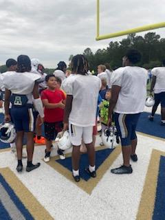 ApalacheeFB's tweet photo. We appreciate all of our future Wildcats that came out to Youth Night tonight! Thanks to everyone who got registered for football this fall! We are so glad that you're a part of the #CHEEfamily https://t.co/hLXD0okpRa