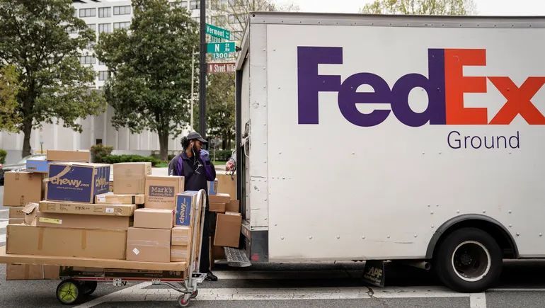 'UPS and FedEx battle over small business customers while Amazon looms' - - #supplychain #news buff.ly/4btfYLq