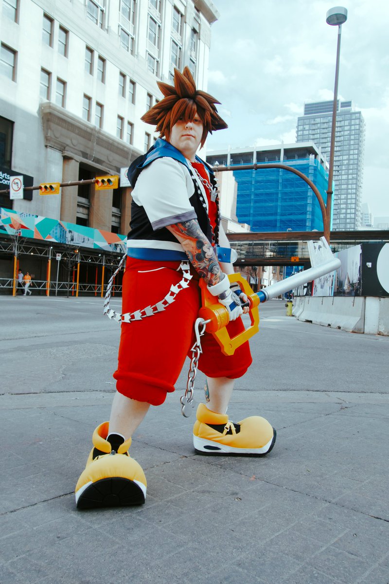 SoraCoded's tweet image. I Finally did my favorite version of Sora i was always too self conscious about doing but WOW!! It turned out so good~ KH1 will always be my favorite game ever for all the memories that it holds for me, Learning the speed run has been so much fun! 

#KingdomHearts #cosplay #Sora