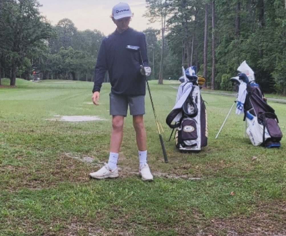 7th grader 🏌️ Connor Wolfe leads all individuals at the 4A ⛳️ state finals at <a href="/rosehillgolf/">Rose Hill Golf Club</a>! Day 2️⃣ tomorrow! Good luck Connor!!! <a href="/WHS_Redhawks/">Westwood HS (SC)</a> <a href="/WHSRedhawks/">Westwood Athletics</a> @RedhawkJackson1