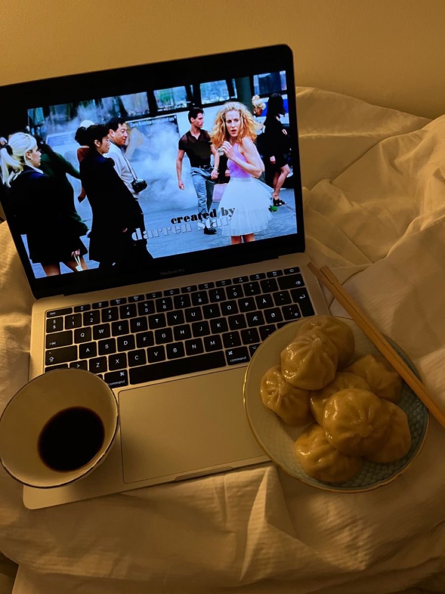 maybeeevirgo's tweet image. “sorry i’m super busy today”

the busy: