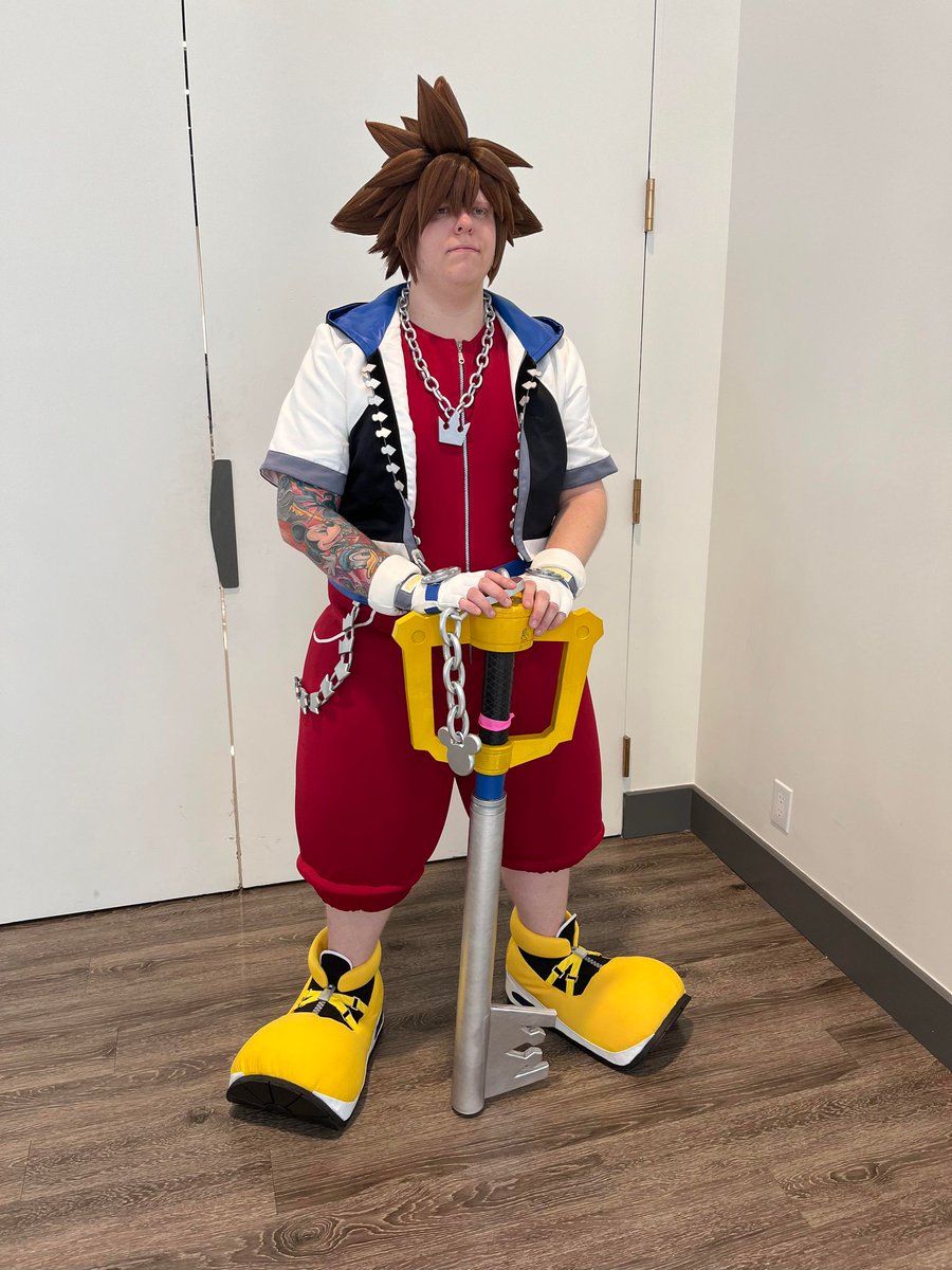SoraCoded's tweet image. I Finally did my favorite version of Sora i was always too self conscious about doing but WOW!! It turned out so good~ KH1 will always be my favorite game ever for all the memories that it holds for me, Learning the speed run has been so much fun! 

#KingdomHearts #cosplay #Sora