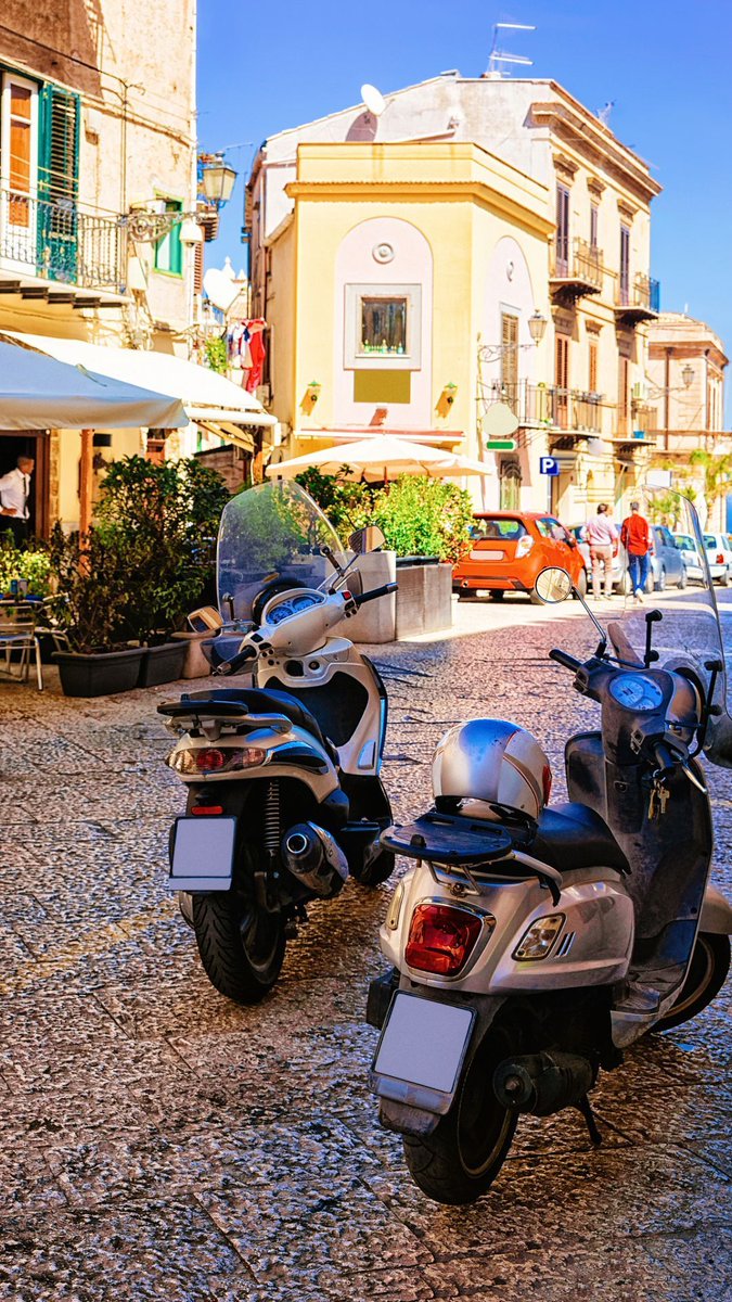 #sicily #sicilia #SicilyCharms #WinterWonderland #ExploreSicily #IslandMagic #DiscoverSicily #CharmingSicily #DolceVitaSicilia #TravelTips #TravelBlog

dolcevitasicilia.com/where-is-sicil…