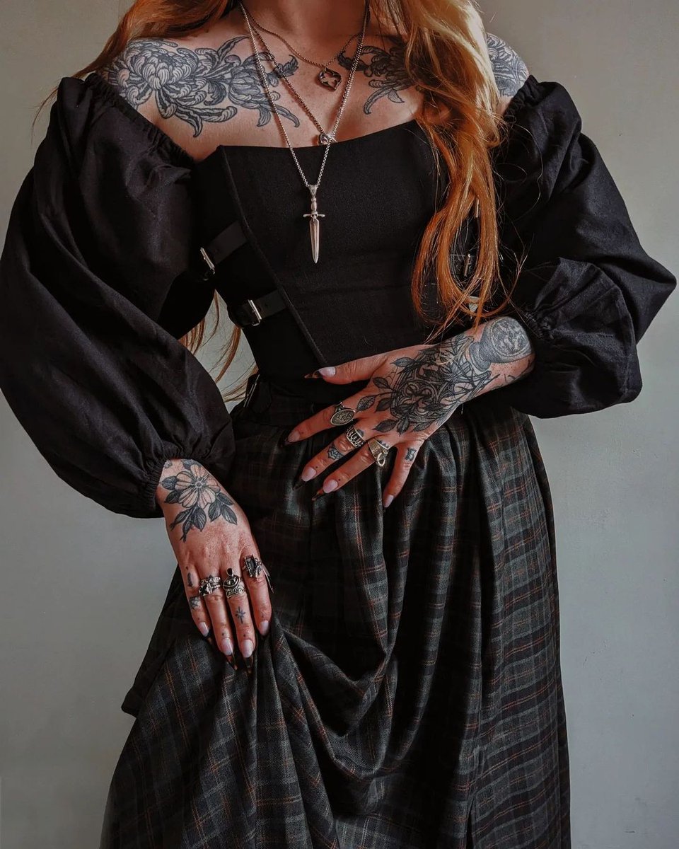 Which way would you style our bestselling Nightingale skirt - 1, 2 or 3? 🖤 Back in stock now 🗝️ disturbia.co.uk/collections/wo… 📸 @kllsym #disturbiaclothing #altoutfit #altoutfitinspo #altoutfitideas