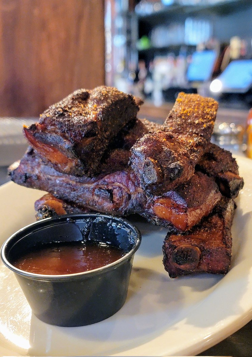 *CRISPY* #SpareRibs! Start a great week with a great starter. Spice rubbed with a side of sweet pepper jelly. Available at the #SchlaflyTapRoom!