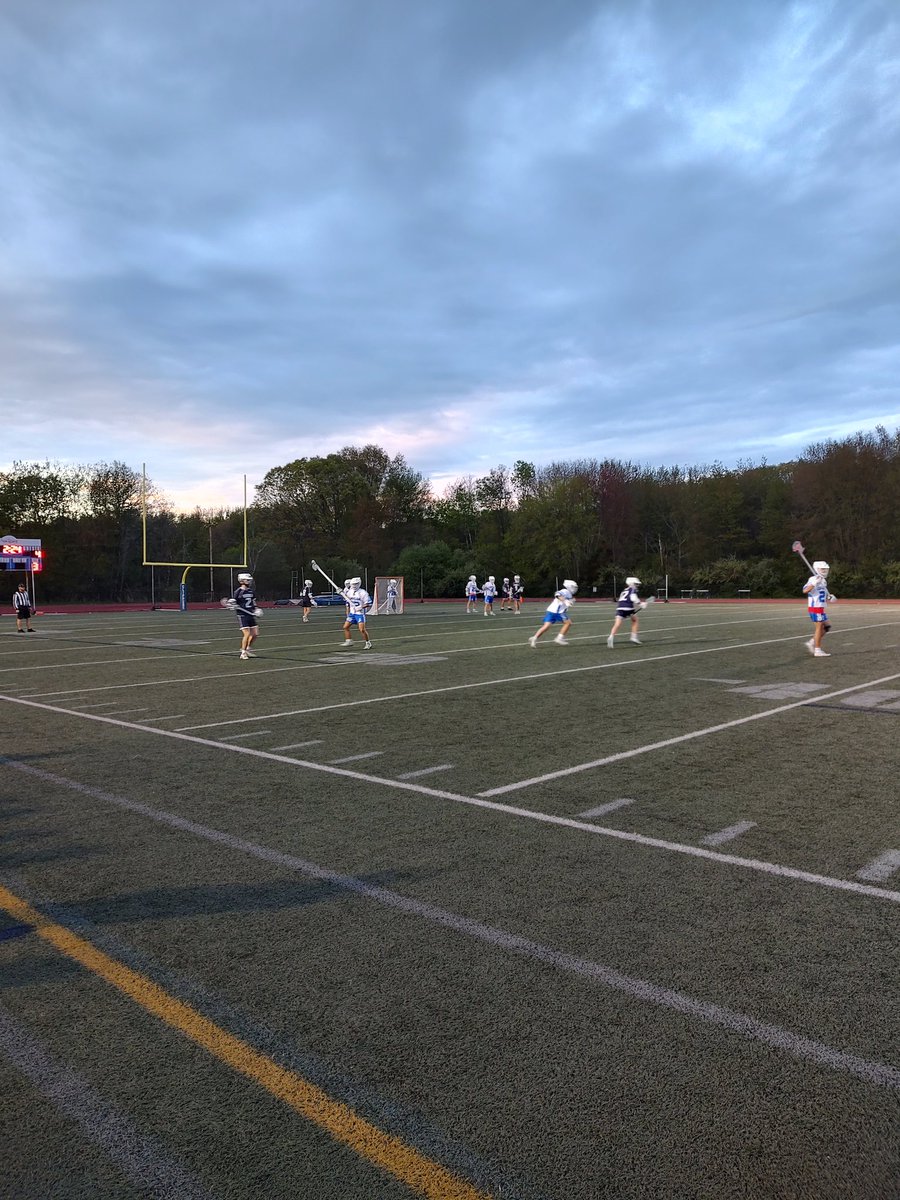 Fours are up at Tucker . Sam Asermely has 5 goals Clippers lead 11-6. @Branden_Mello @BWMcGair03 @EricBen24 @gobluechs