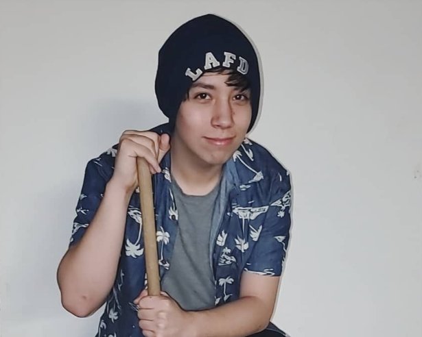 Esperemos que estados unidos acabe en ruinas por qué le hicieron eso a Quality todos sabemos en lo que ay en el área 51 no sean habladores si existe los extraterrestres si existe los experimentos que hicieron los científicos de estados unidos estados unidos amenazó al muchacho