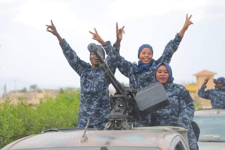 والرجال ساكين لي ايه افروا يخس علي هيك رجال