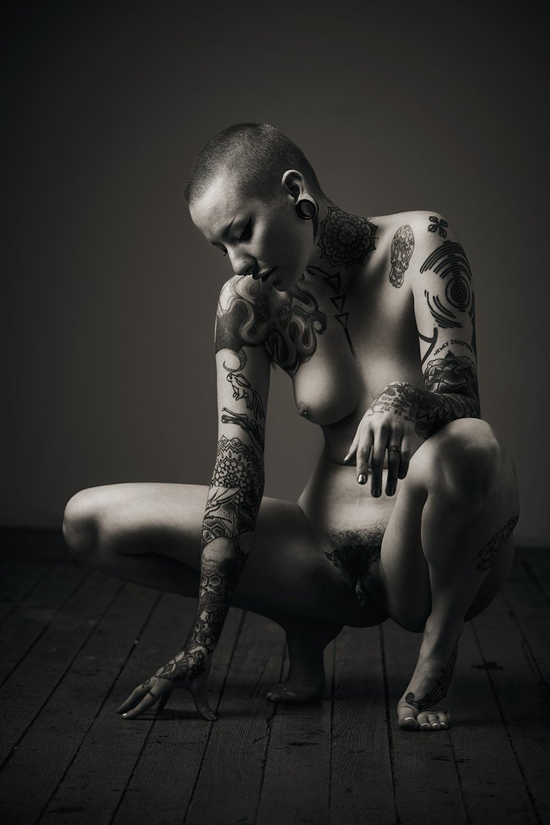 Fade in
To fade out
Fade away
To come back strong
Touch the ground
At your feet
Touch your lips
While you speak
Remembering times
Entwined with wine
When the body and mind
Felt together
And thoughts like shooting stars
Magically eroded the notion
Of dogmatic verse
Erupt those