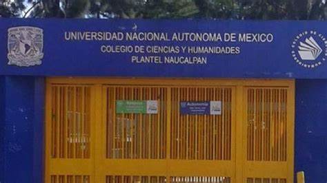 #EnBreve ⚠️ | Llegan a la Presidencia Municipal de #Naucalpan.

Estudiantes de la @UNAM_MX, exigen seguridad, la salida de 'porros' de la Institución, así como justicia y el esclarecimiento de los hechos del estudiante de la @FES_ACATLAN que perdió la vida.