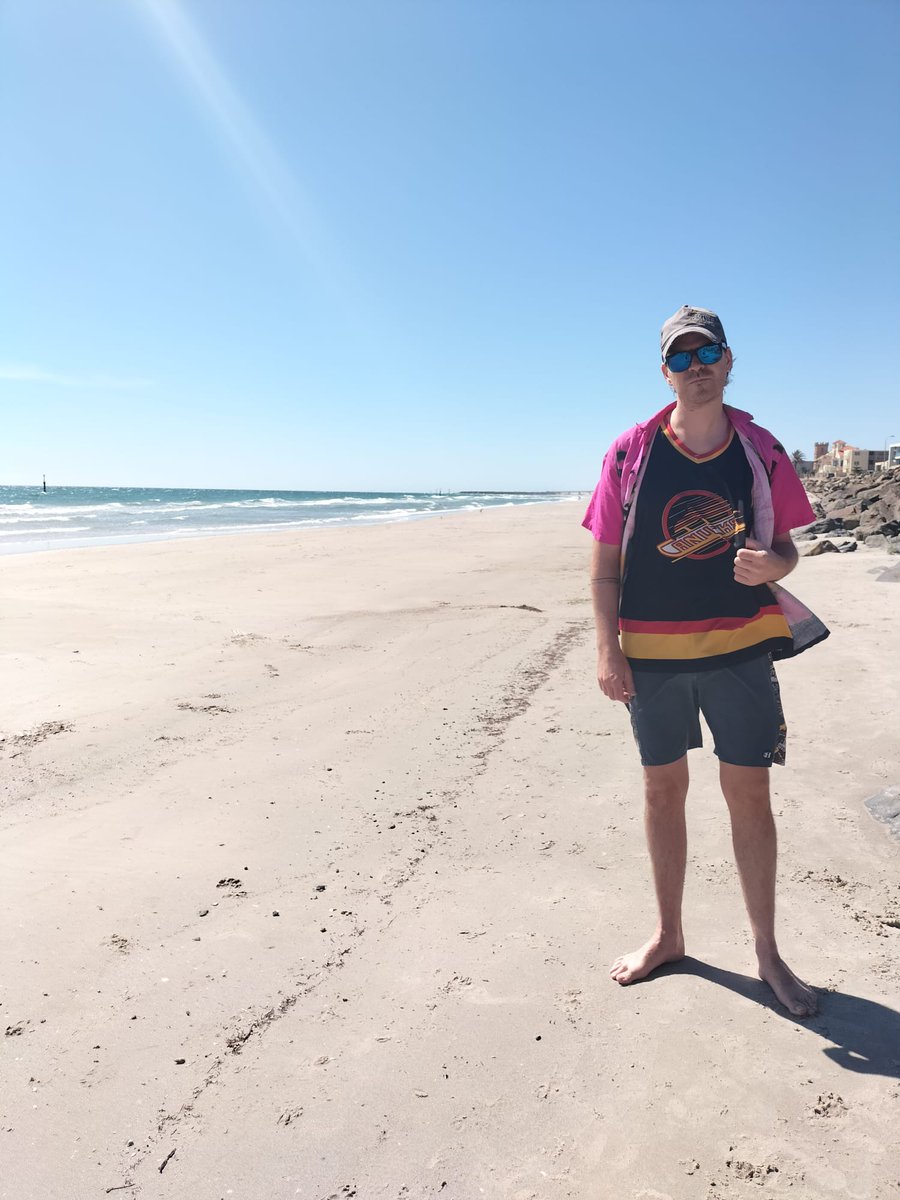 Rosstopher81's tweet photo. @Canucks Adelaide, South Australia #Canucks https://t.co/OwZHKGIlXF