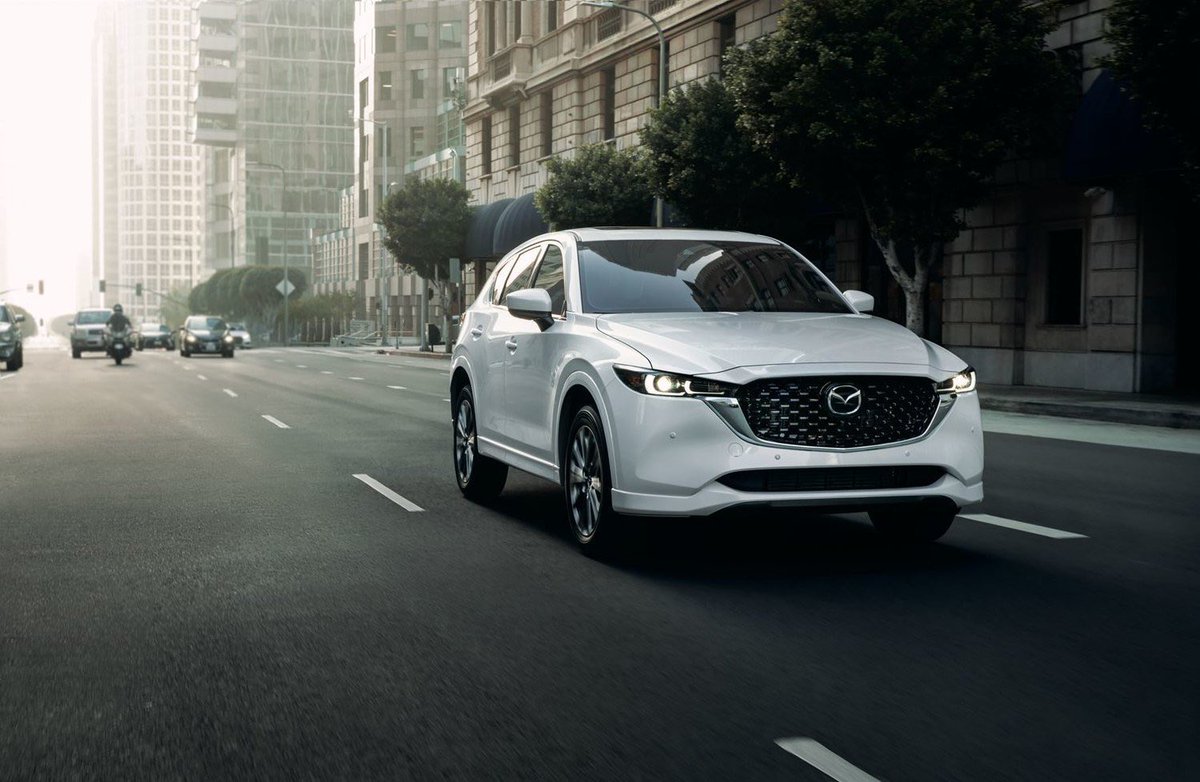 The next-generation Mazda CX-5 will reportedly arrive before 2026 with the automaker’s modified Skyactiv-C platform, Arata-inspired styling, as well as an in-house developed hybrid system. Expect additional details to surface in the coming months. #Mazda #MazdaCX5 #CX5 #HEVs